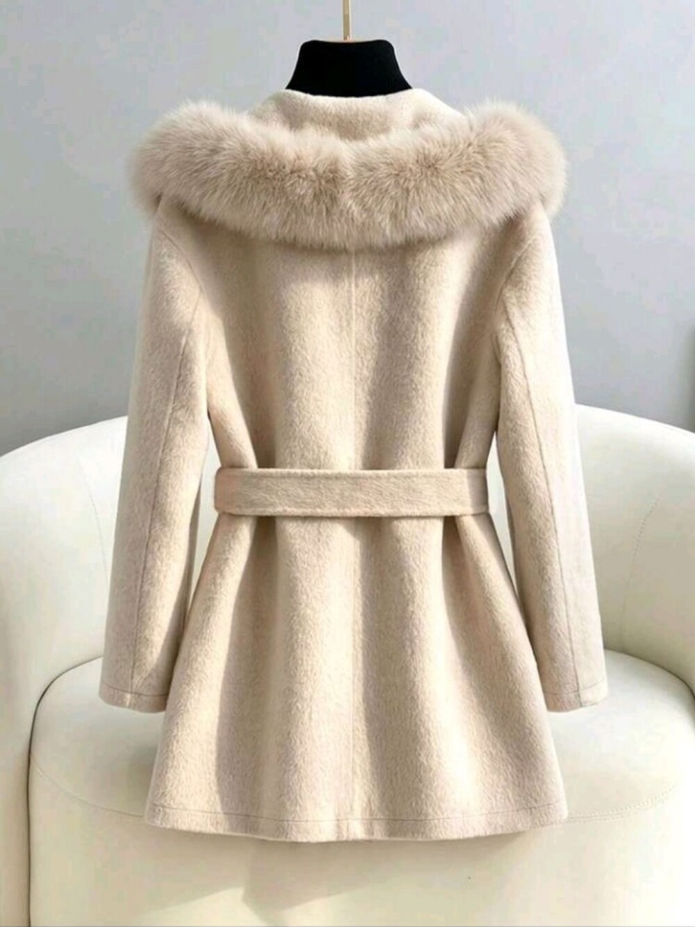 Women's Solid Color Fur Collar Long Sleeve Elegant Regular Fit Jacket - Picture 2 of 5